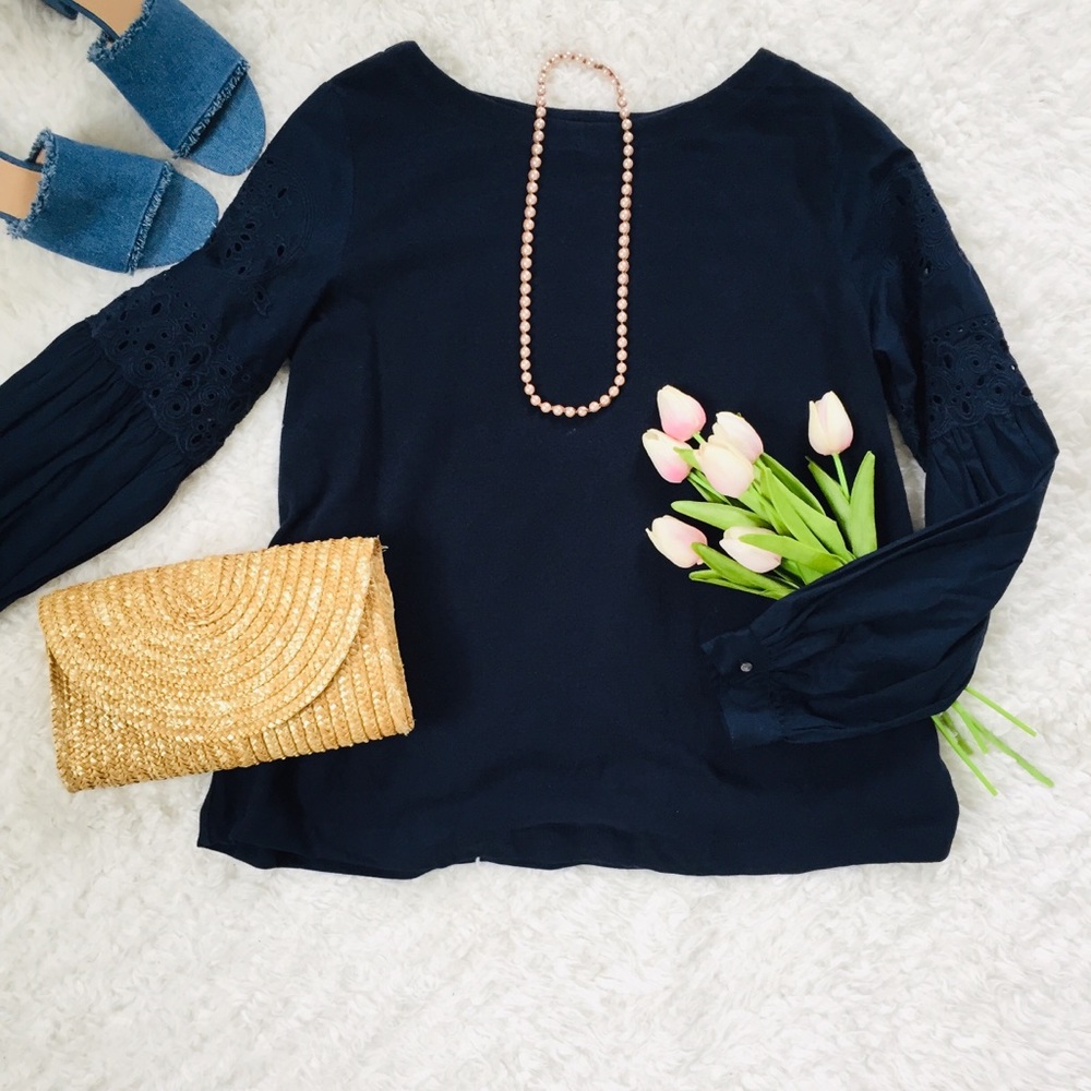 LOFT NWT Navy Blue Longsleeved Top NWT Size Medium Statement Sleeves
